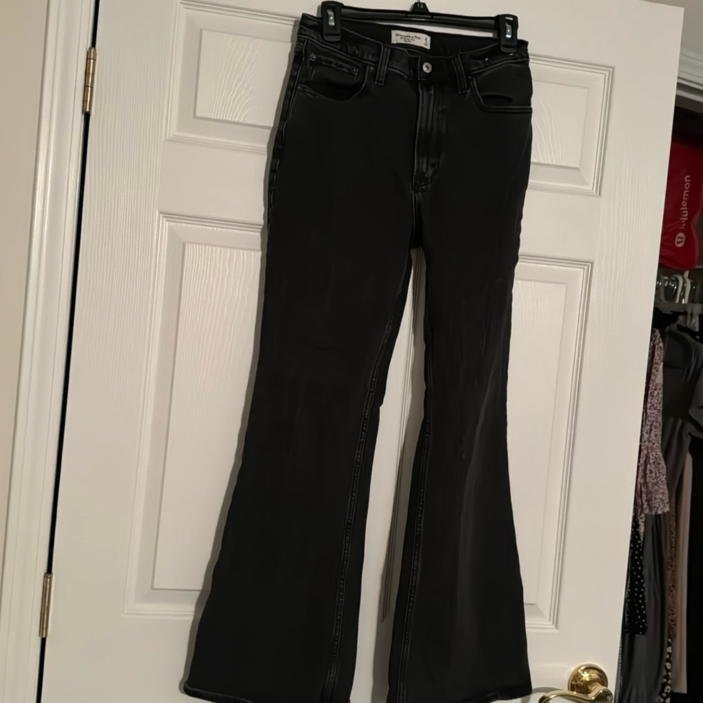 Black  abercrombie & fitch high-rise flare jeans